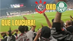 Torcida do Corinthians reagindo no clássico contra o Palmeiras na Neo Química Arena